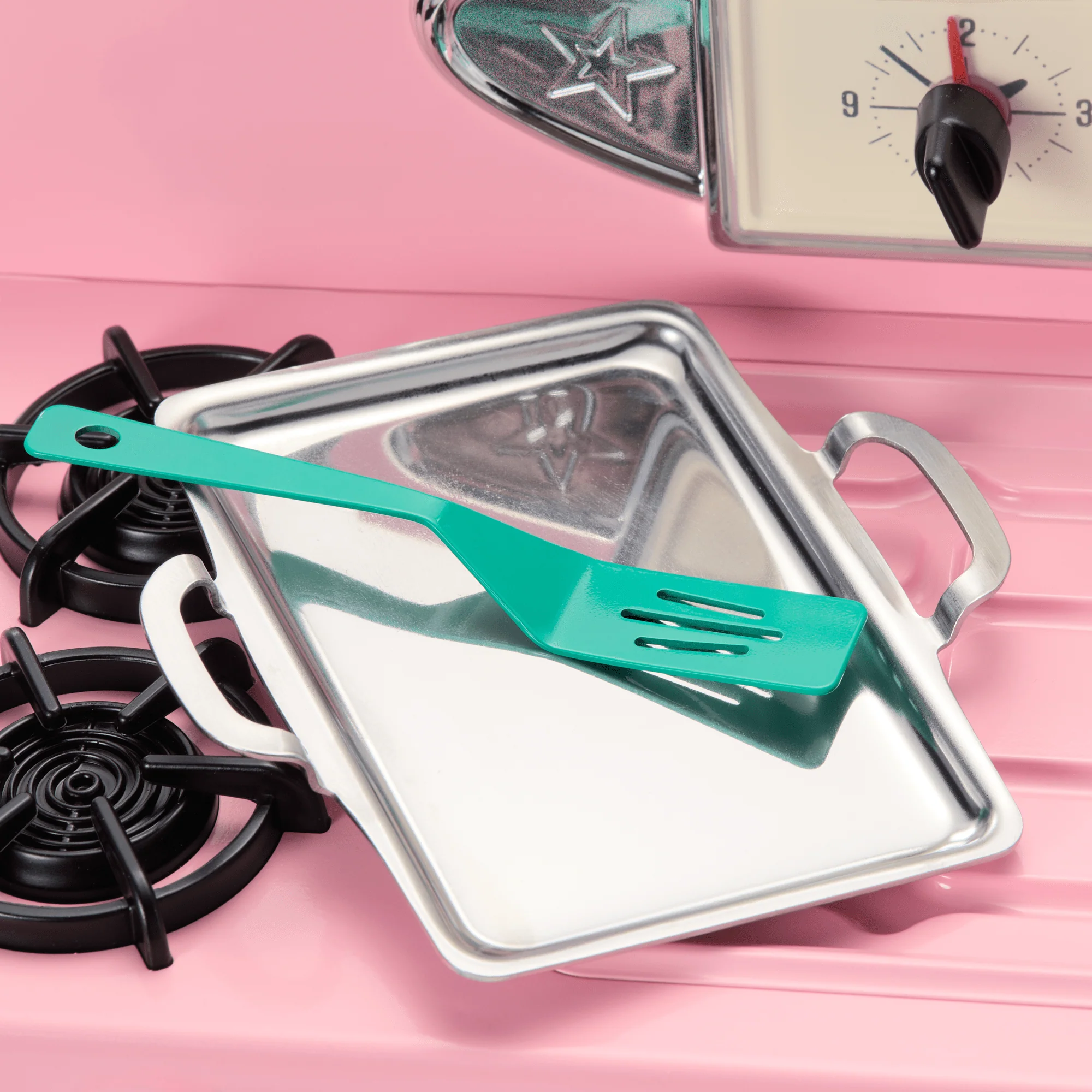 Maryellen’s™ Vintage Stove & Accessories for 18-inch Dolls (Historical Characters)