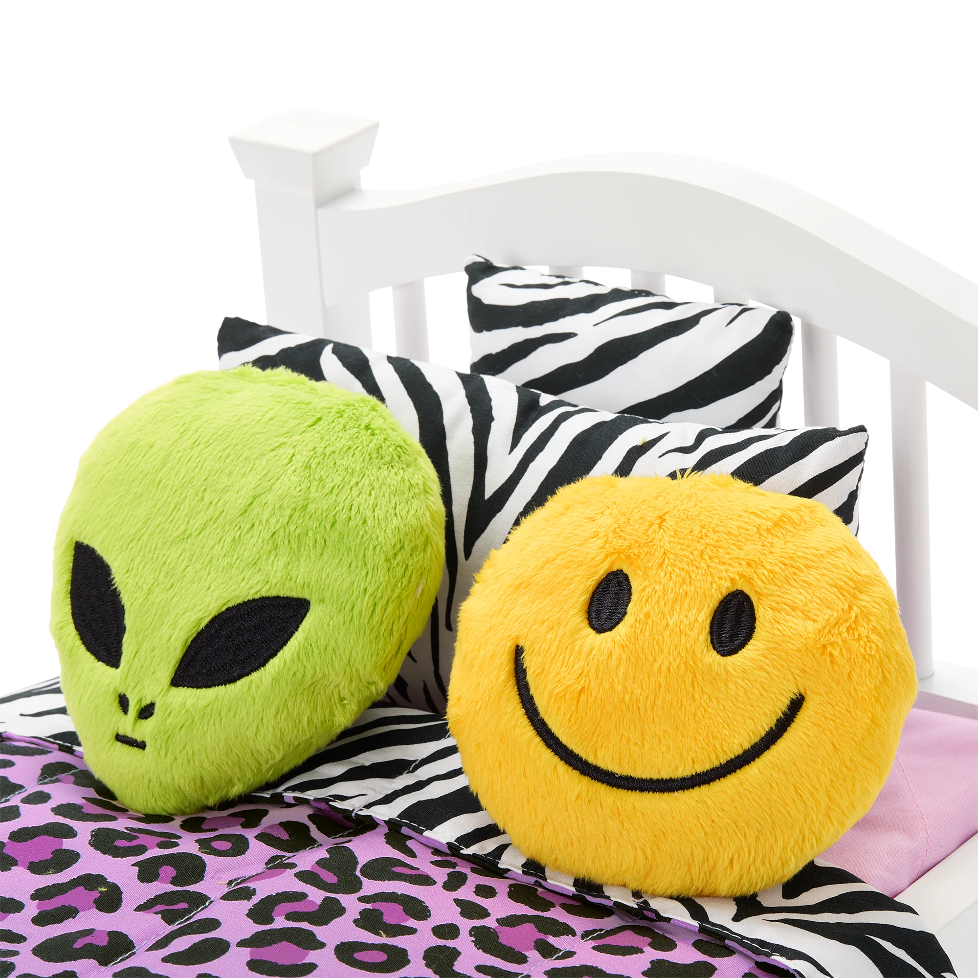 Isabel™ & Nicki’s™ Twin Beds Bundle (Historical Characters)