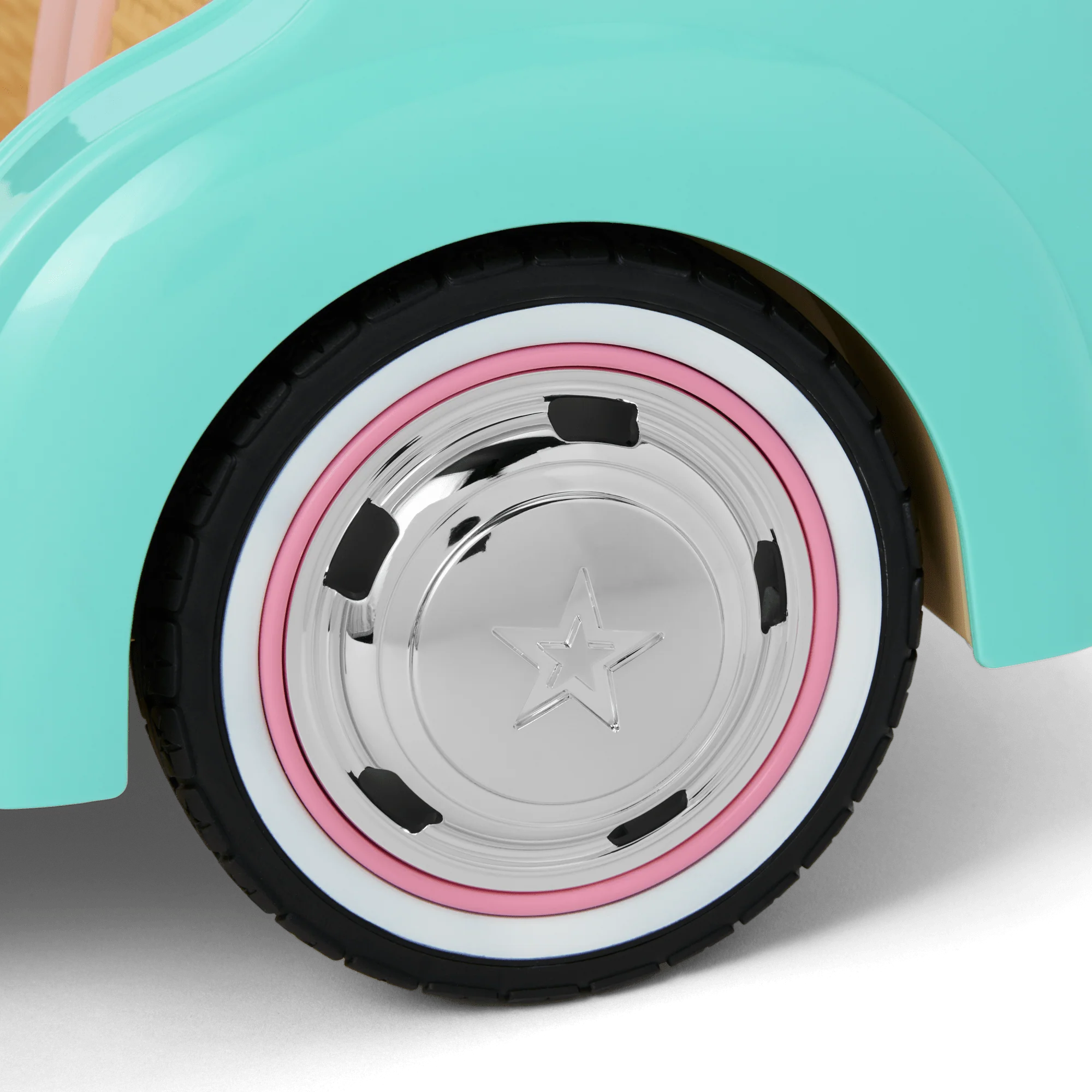 Raquel's™ Seaside Car for 18-inch Dolls (Girl of the Year™ 2026) 9 Raquel's™ Seaside Car for 18-inch Dolls (Girl of the Year™ 2026)
